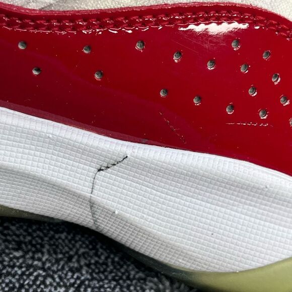 Nike Air Jordan 11 CMFT Low White Gym Red Men size 8 - Picture 4 of 10